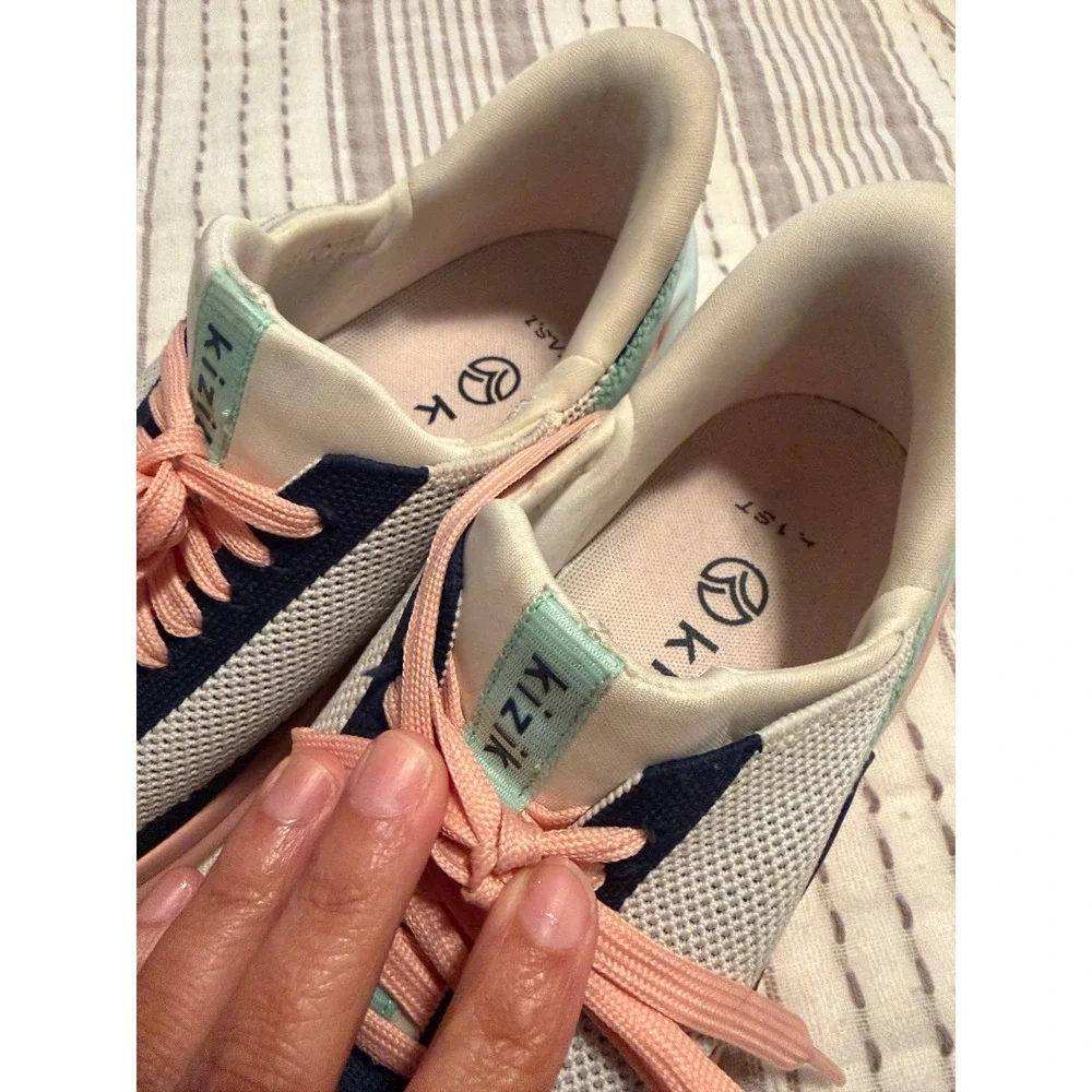 Kizik Lima Hands Free Slip On Sneakers Cream Navy Peach Mint Womens 7 F1FC-DCA1